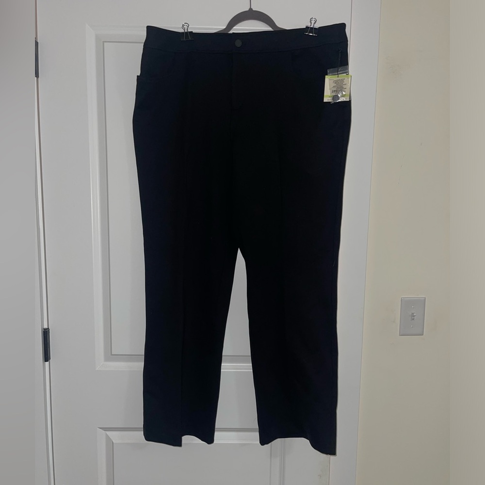 Anne Klein NWT women’s size 18 black pants with button